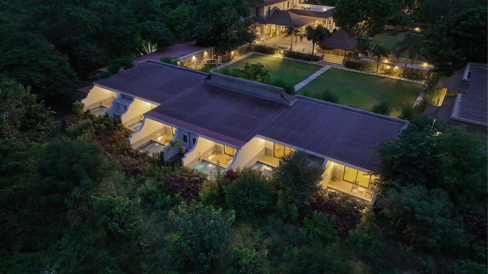 Anandam - A Luxury Resort In Udaipur Ngoại thất bức ảnh
