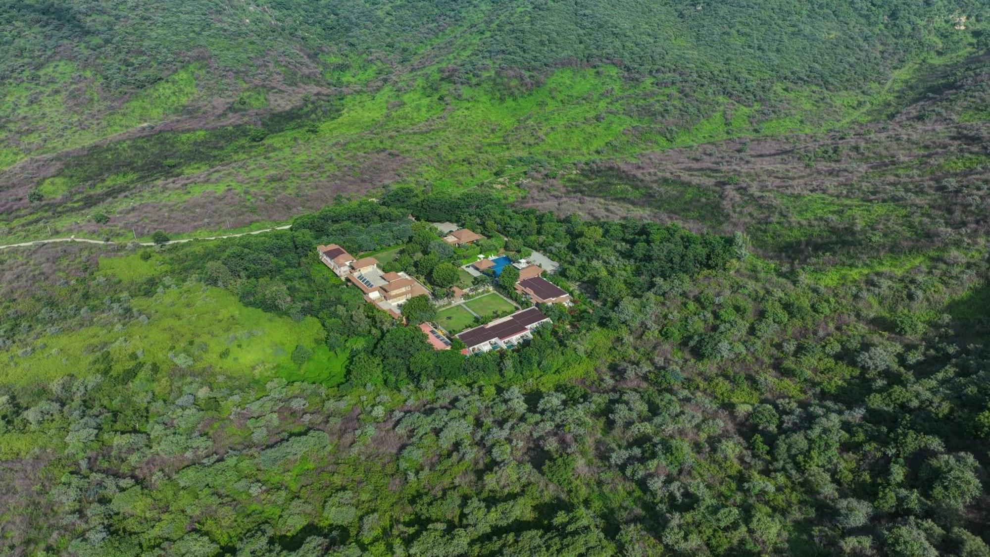 Anandam - A Luxury Resort In Udaipur Ngoại thất bức ảnh