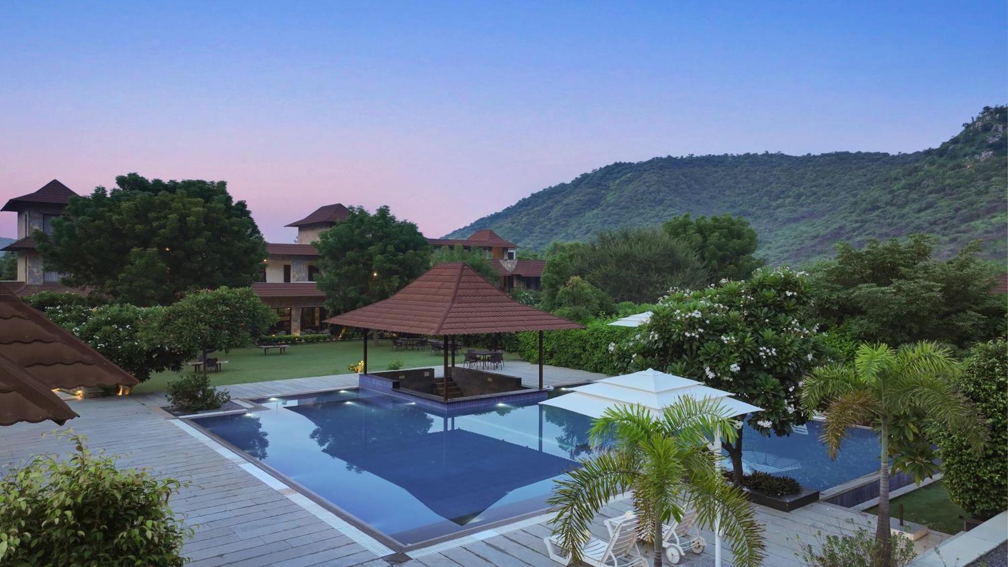 Anandam - A Luxury Resort In Udaipur Ngoại thất bức ảnh