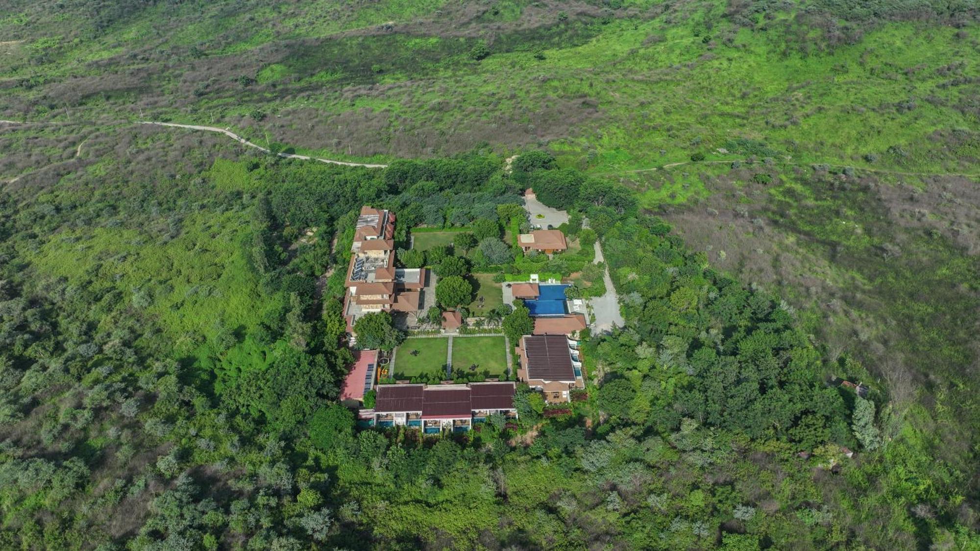 Anandam - A Luxury Resort In Udaipur Ngoại thất bức ảnh