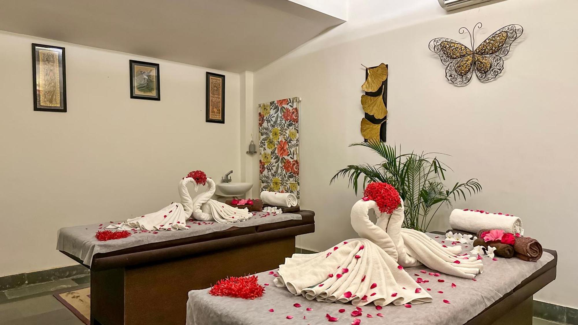 Anandam - A Luxury Resort In Udaipur Ngoại thất bức ảnh