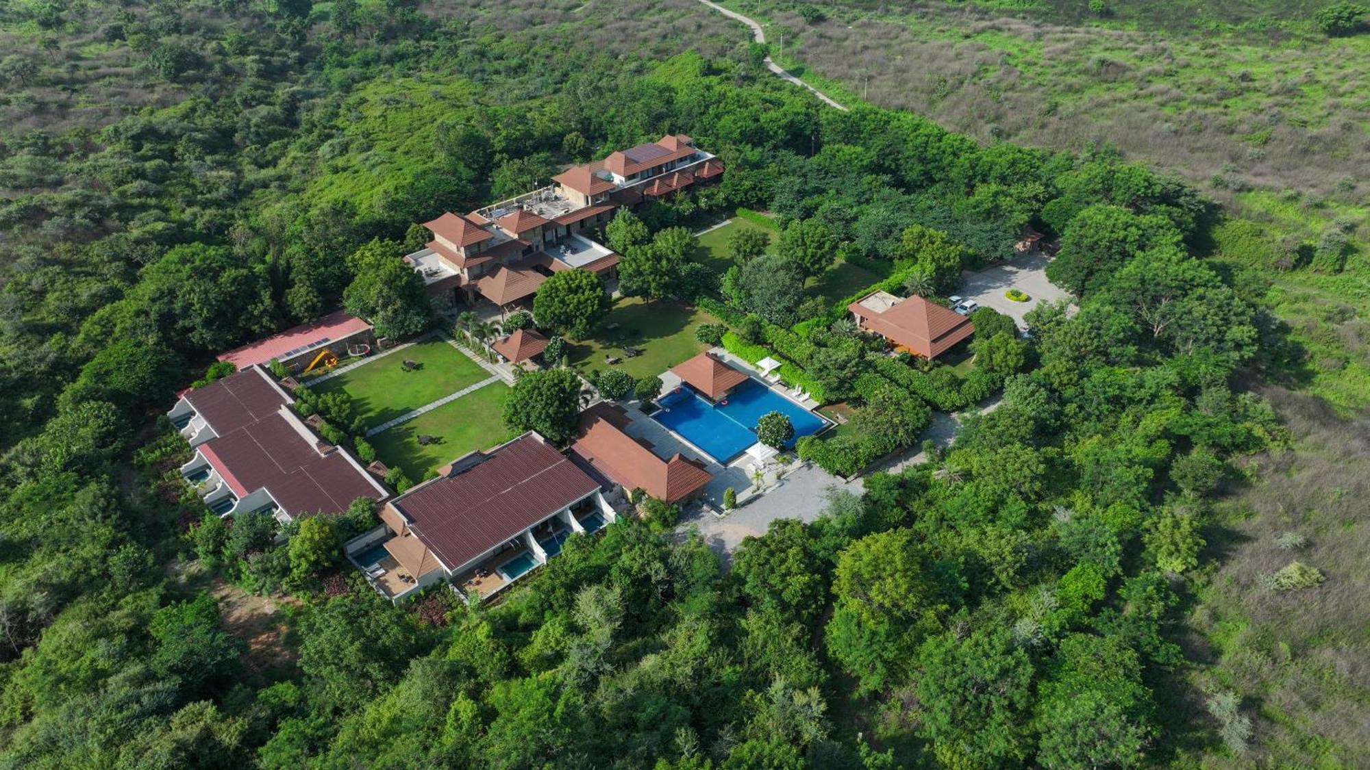Anandam - A Luxury Resort In Udaipur Ngoại thất bức ảnh