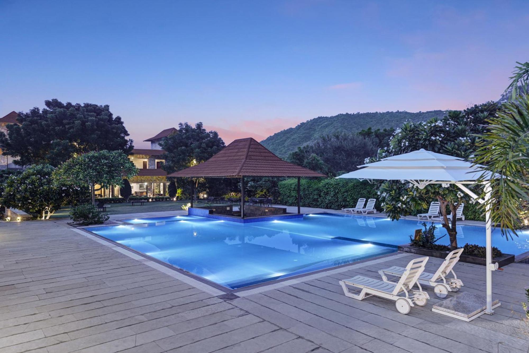 Anandam - A Luxury Resort In Udaipur Ngoại thất bức ảnh