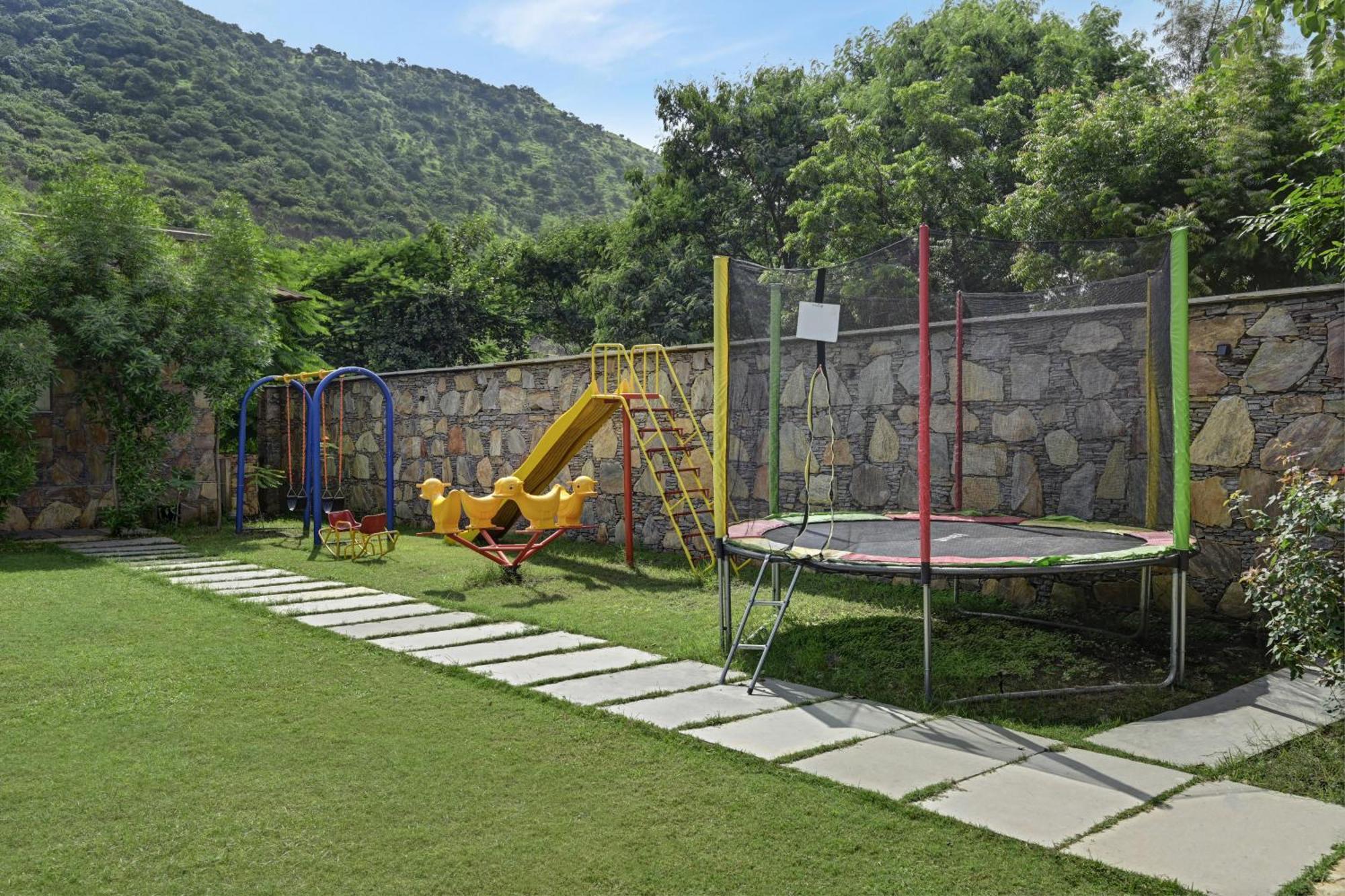 Anandam - A Luxury Resort In Udaipur Ngoại thất bức ảnh